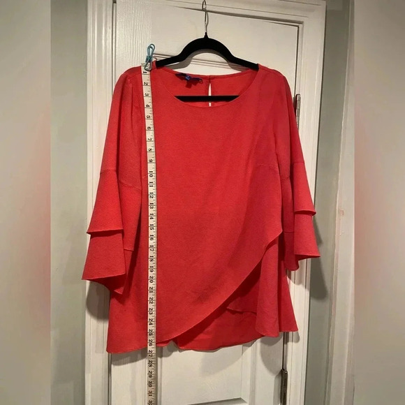 Apt 9 Pink Asymmetrical Tiered Top 3/4 Flare Sleeve Button Keyhole Back Size M - Picture 9 of 11